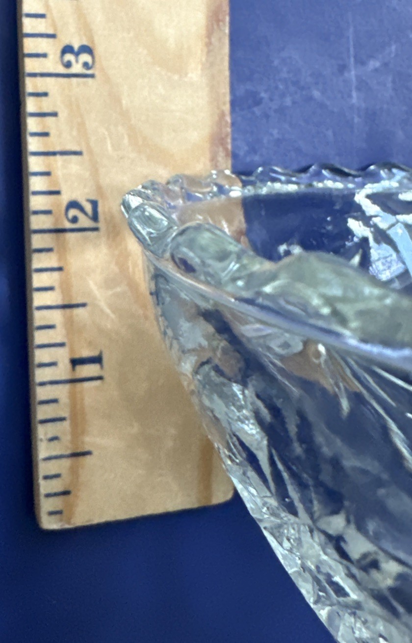 5-1/4″ Vintage ANCHOR HOCKING Prescut Clear Scalloped Bowl Star Of David