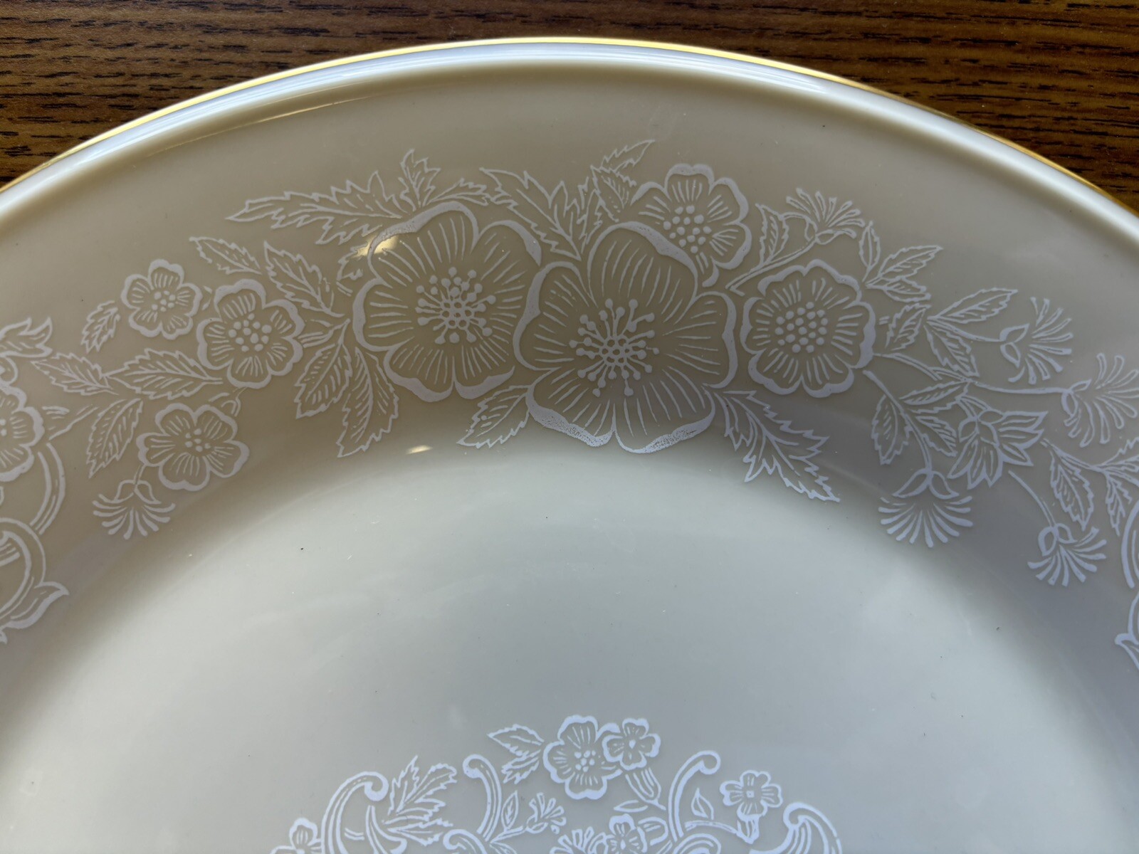 Lenox Moonspun Special 5 Piece Place Setting Ivory White Ghost Flowers Gold Rim