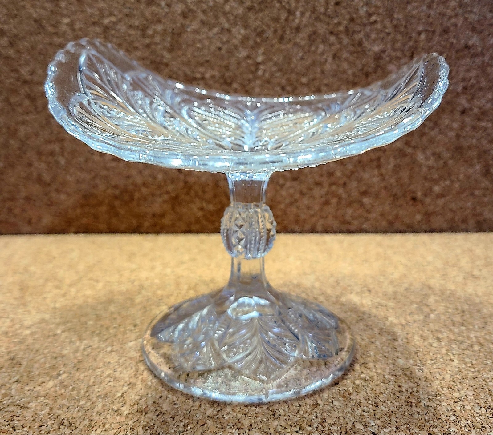 Vtg Bryce Higbee Clear Glass Palm Leaf Bon Bon Candy Serving Pedestel Dish Bowl