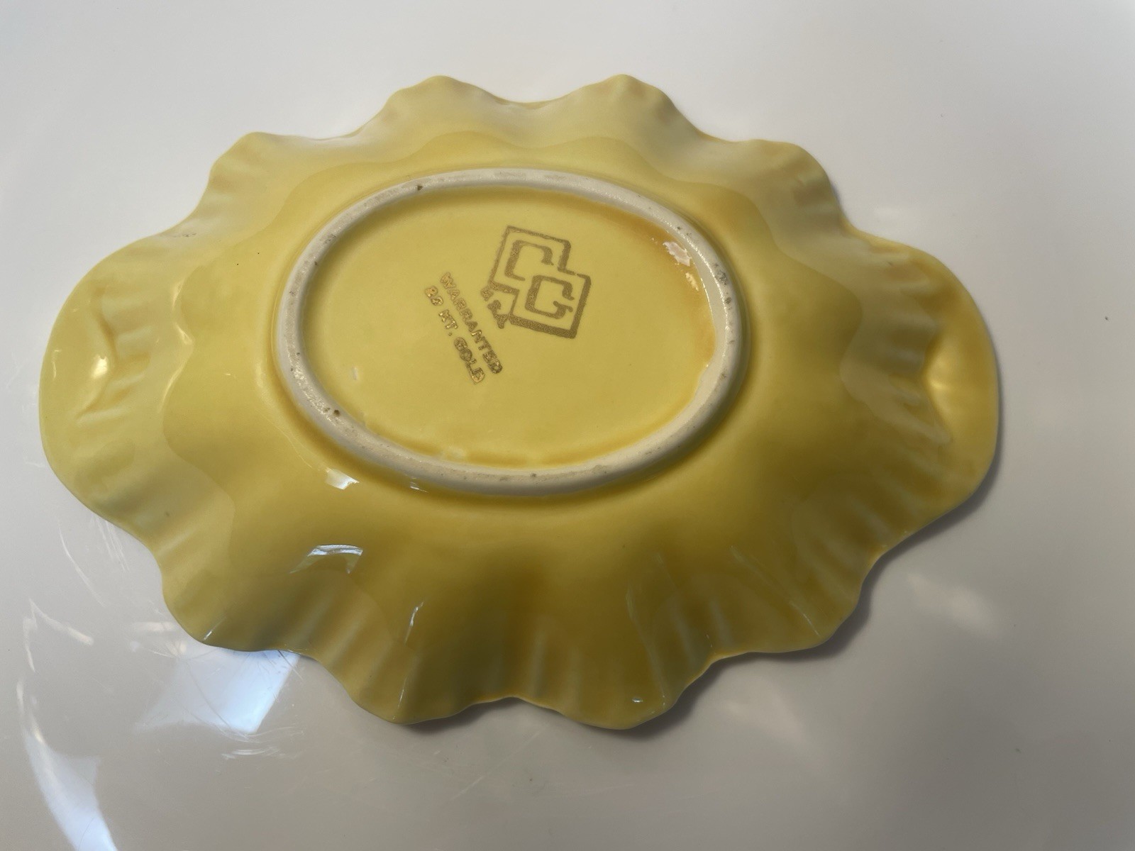 Vintage CG USA Yellow Lusterwear Trinket Candy dish Warranted 22 Kt Gold Trim