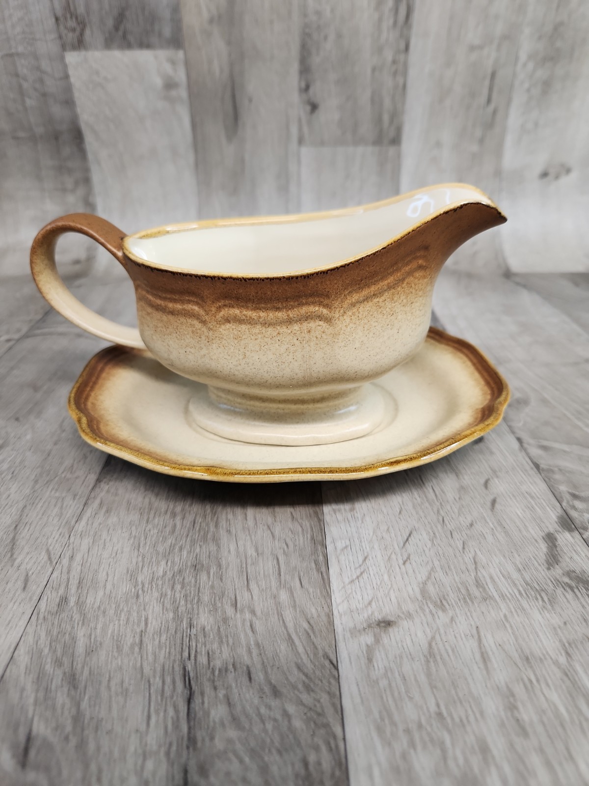 Mikasa Whole Wheat Gravy Boat & Plate Stoneware 2 Piece Set
