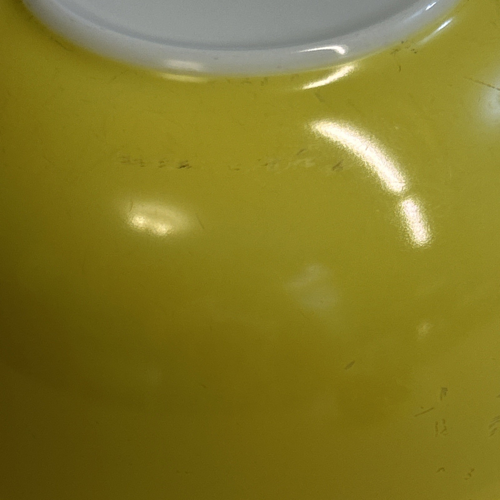 Vintage #404 Pyrex Large 10″ Nesting Mixing Bowl Primary Color Yellow 4 Qt