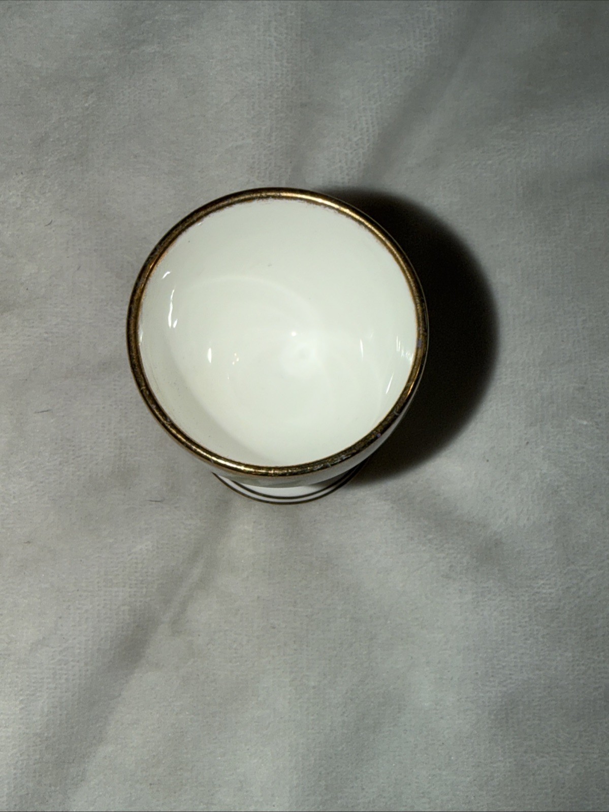 Royal Albert Yellow Tea Rose Egg Cup Bone China England Mint Condition