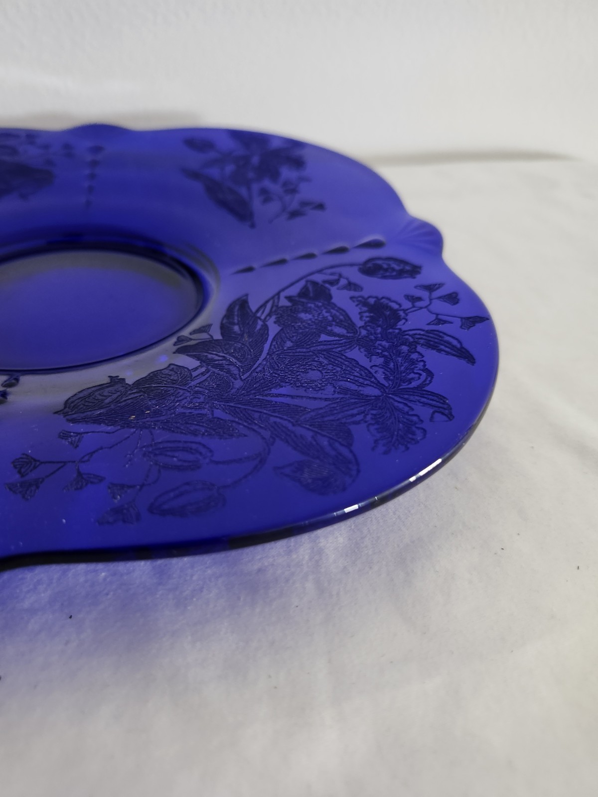 Paden City 10″ Cobalt Blue Glass Square Console Tray plate Orchids Crows feet