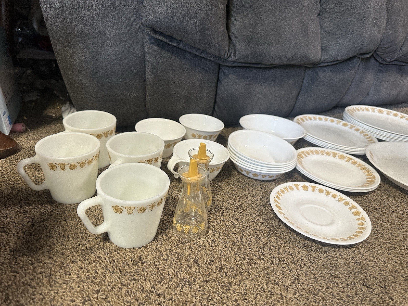 MIXED 33 Pc VINTAGE CORELLE GOLD BUTTERFLY DISHES & PLATTER & S&P