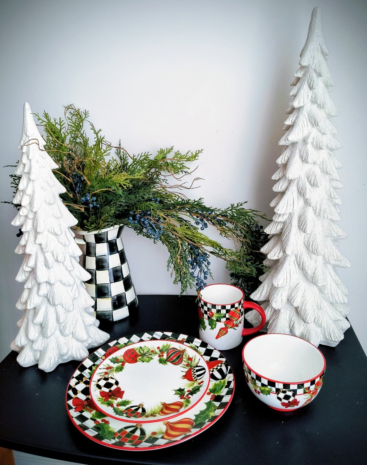 Mackenzie Childs Deck The Halls Dinnerware – 4 Piece Place Settings. NEW