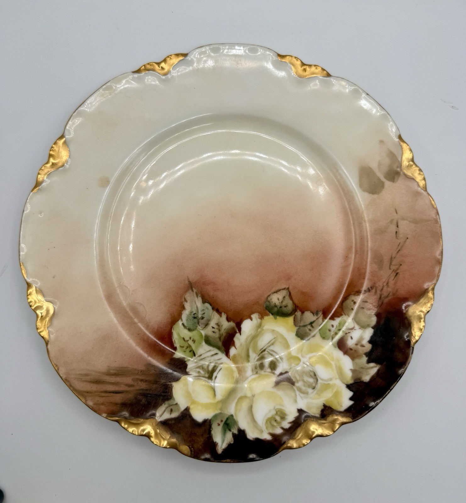 Antique handpainted Haviland Limoges porcelain plate w/yellow roses & gold trim