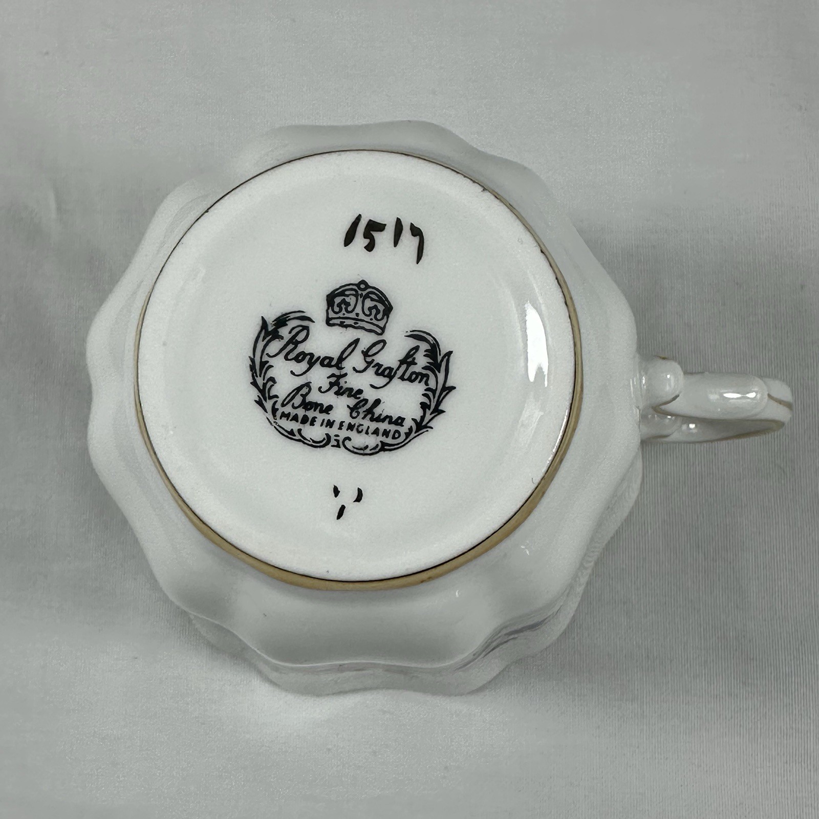 Royal Grafton Pink Rose Teacup Saucer Set 1517 Bone China England Cottagecore