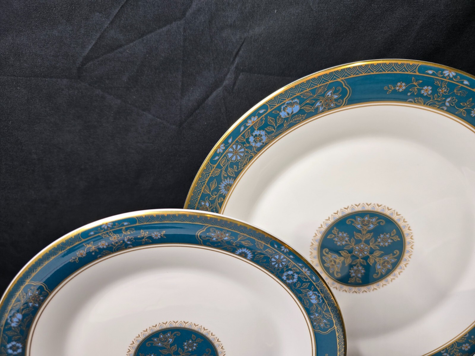 Royal Doulton China Carlyle 5 piece Place Setting