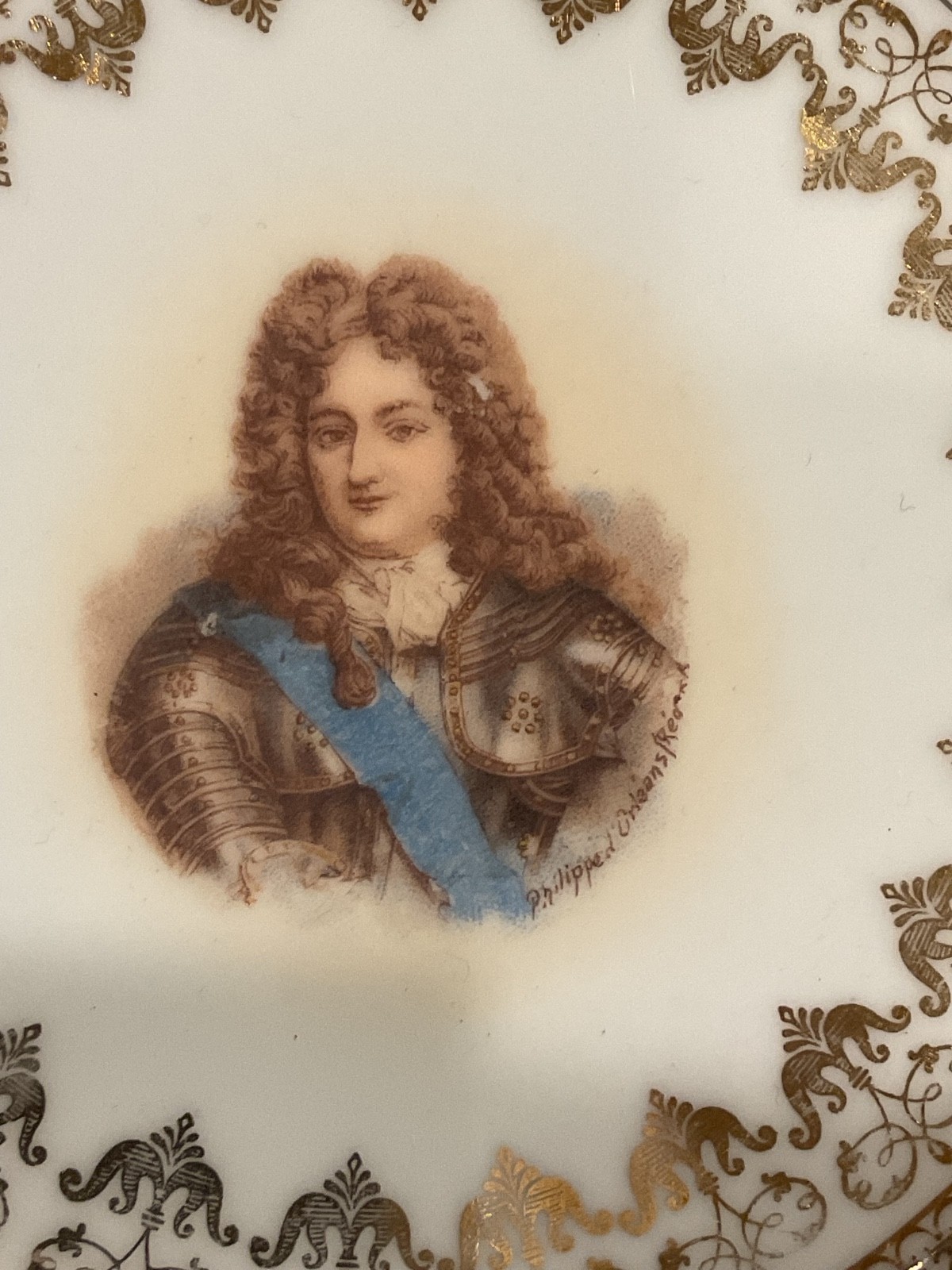 Set of 6 Victoria Carlsbad Gilt Portrait Plates, 1894-1918 – named portraits