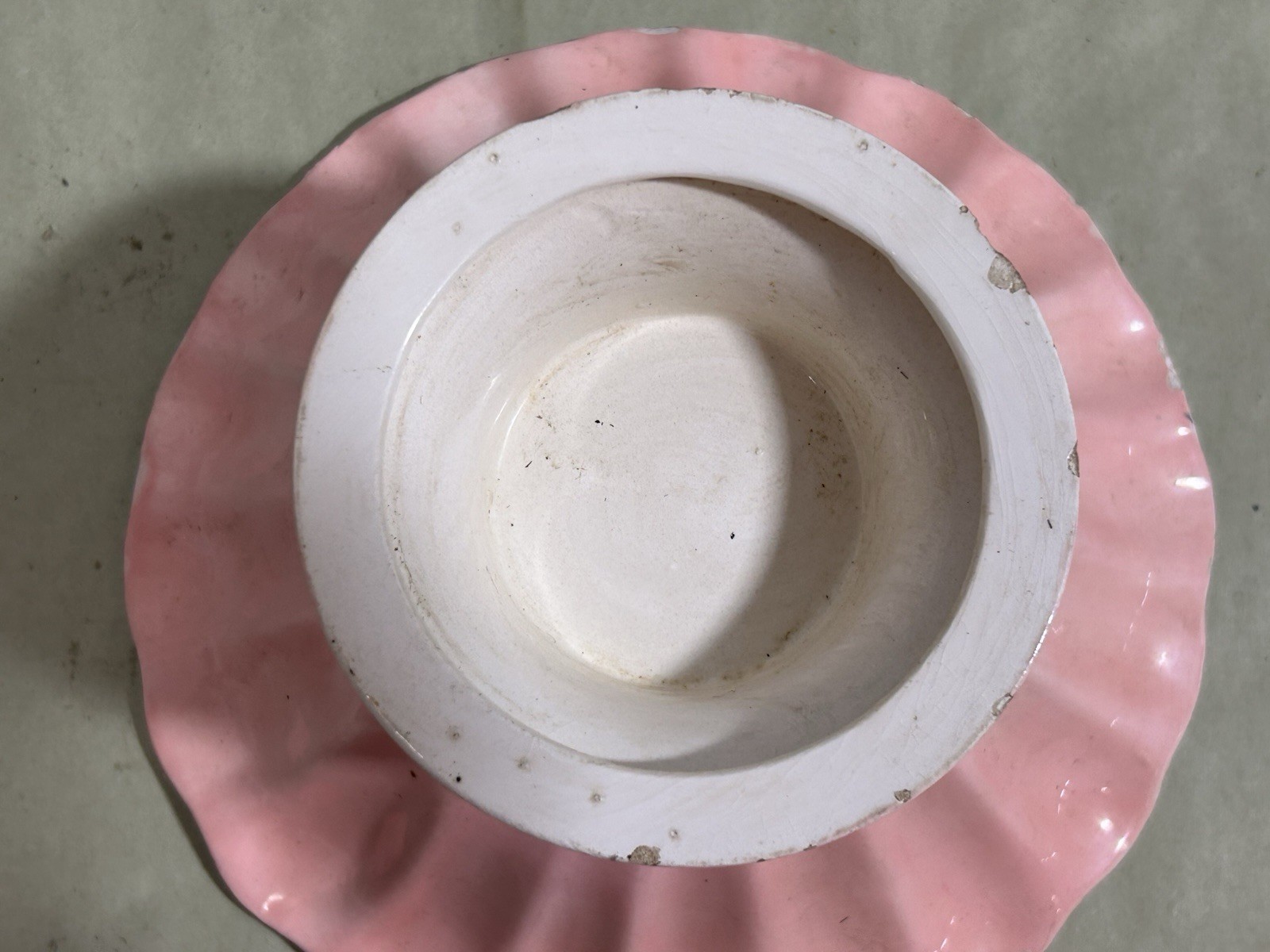 Scalloped Pink And White Pedestal Bowl 8 1/2 Inches At The Top