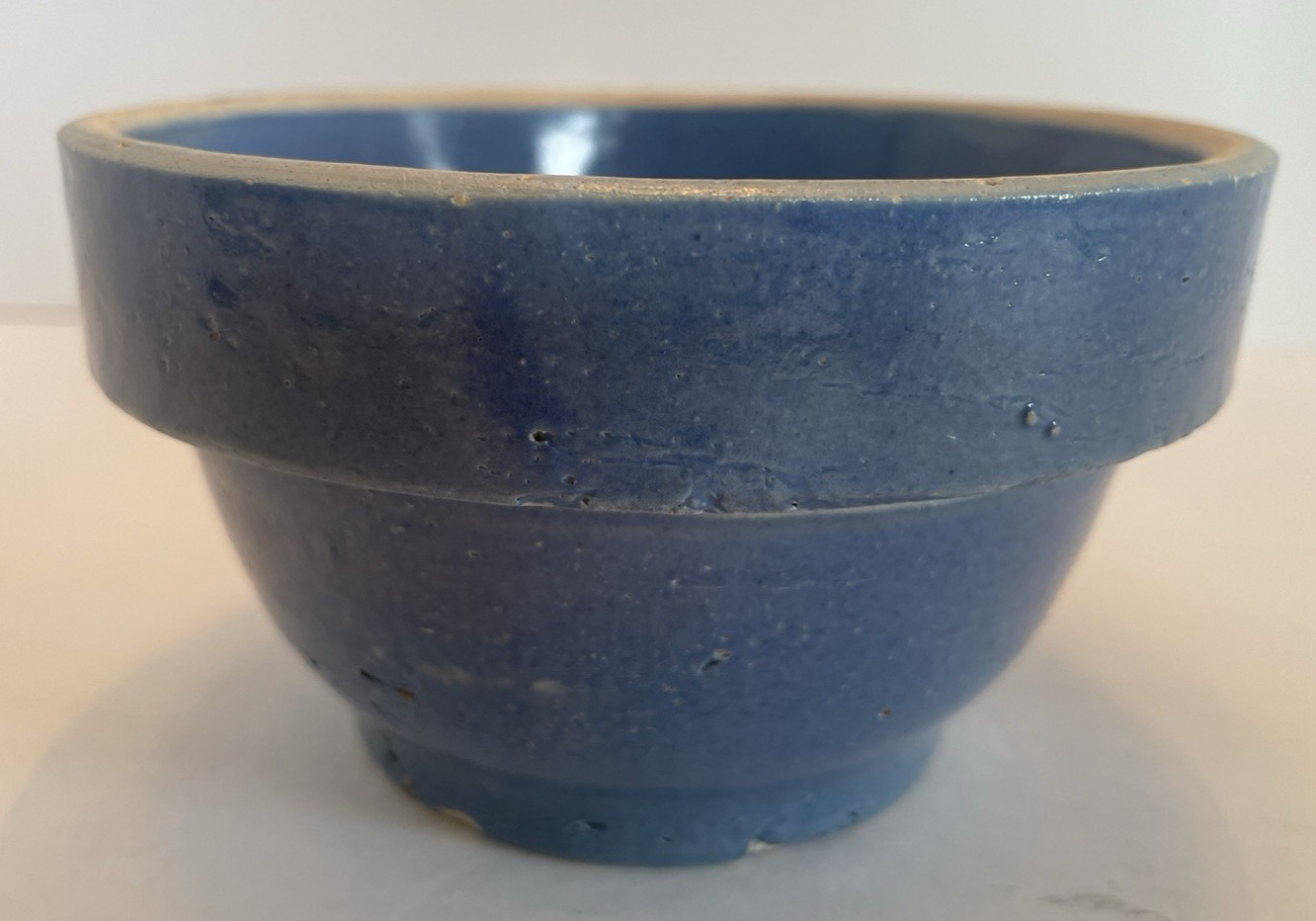 Vintage – Lt & Dk Blue & Burgundy Stoneware Set of 3 Bowls – 5, 5 1/8, 5 1/4 Dia