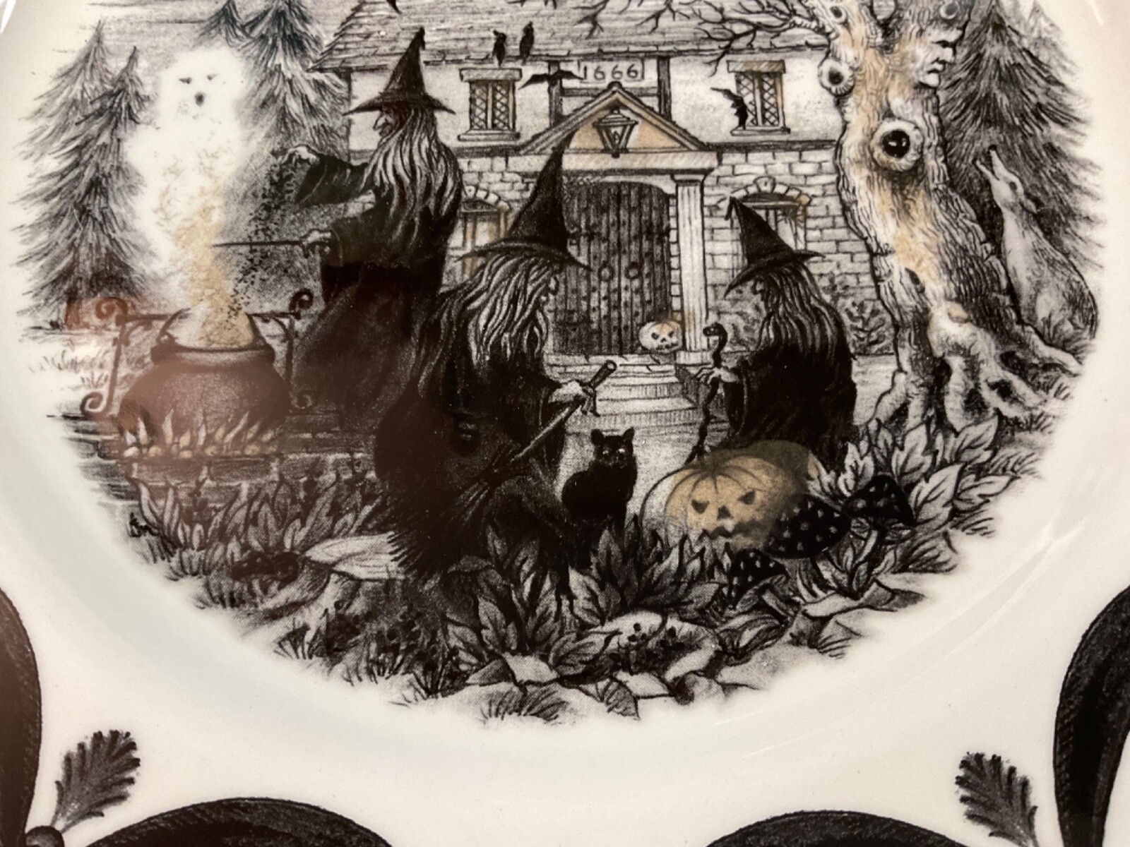 The Witches Coven Dinner Plates By Royal Stafford Halloween 11 Inch Set Of 4 New
