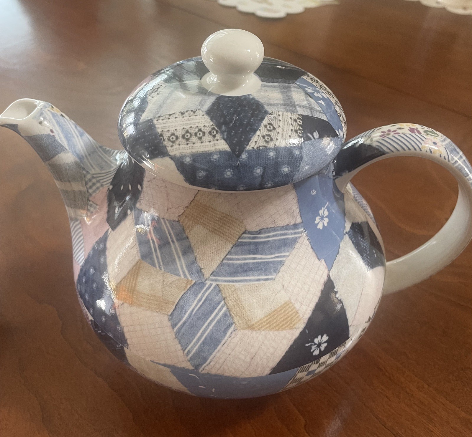 RALPH LAUREN FOR WEDGWOOD PATCHWORK pattern teapot, creamer and sugar bowl