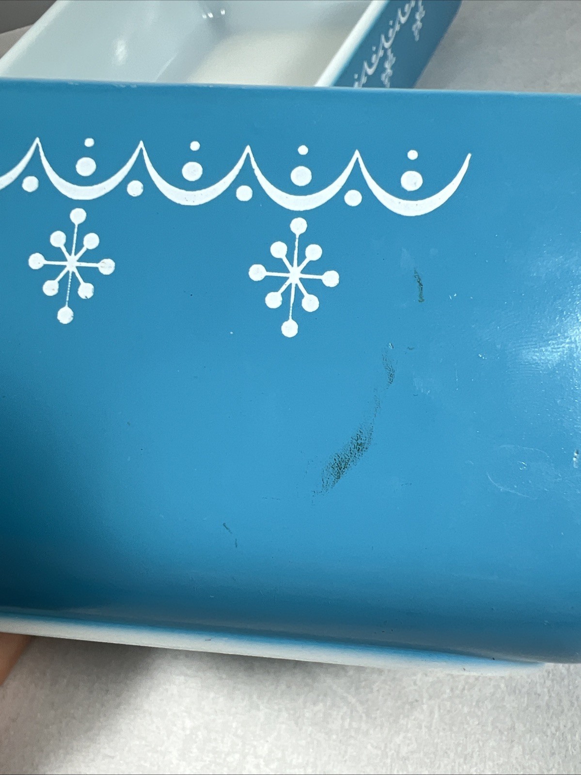 PYREX Snowflake Blue Garland 503 Dish 1 1/2 Qt Ribbed Glass Lid + 1 1/2 pt dish