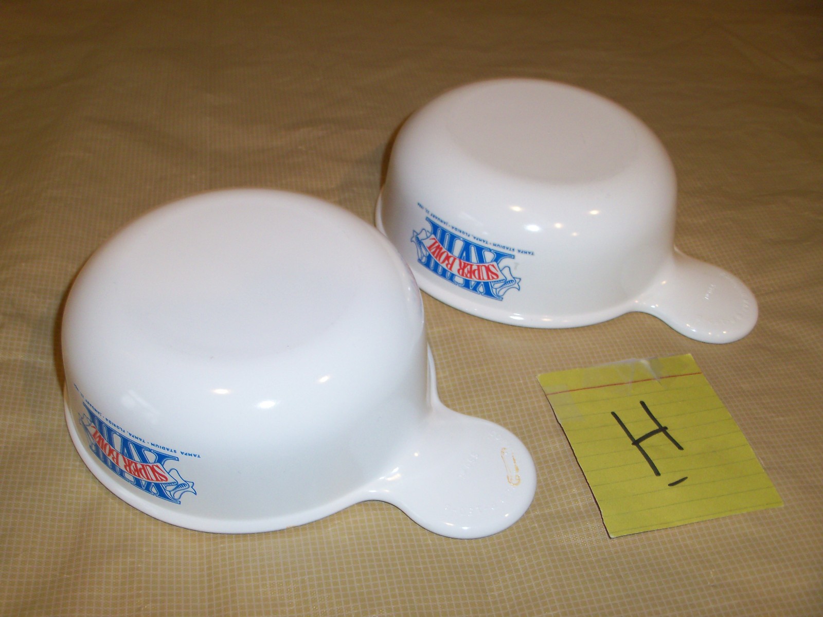 2 CORNING WARE SUPERBOWL GRAB IT BOWLS P-150-B W/ HANDLE 15 OZ. TAMPA 1984 XVII