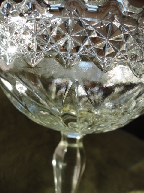 US Glass Co Floral & Diamond Pedestal Bowl Compote 5-1/2 in tall Vintage