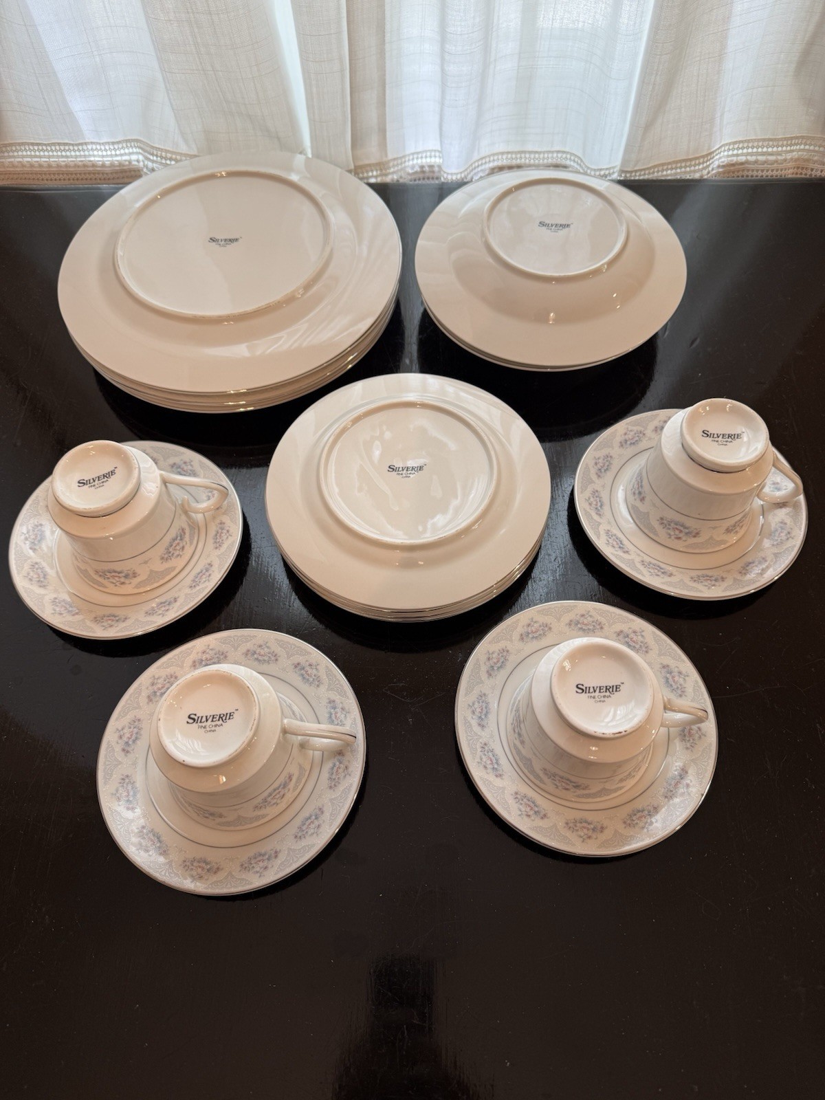 Fine China Sapphire By Silverie Platinum Rimmed 4 Five-Piece Place Settings