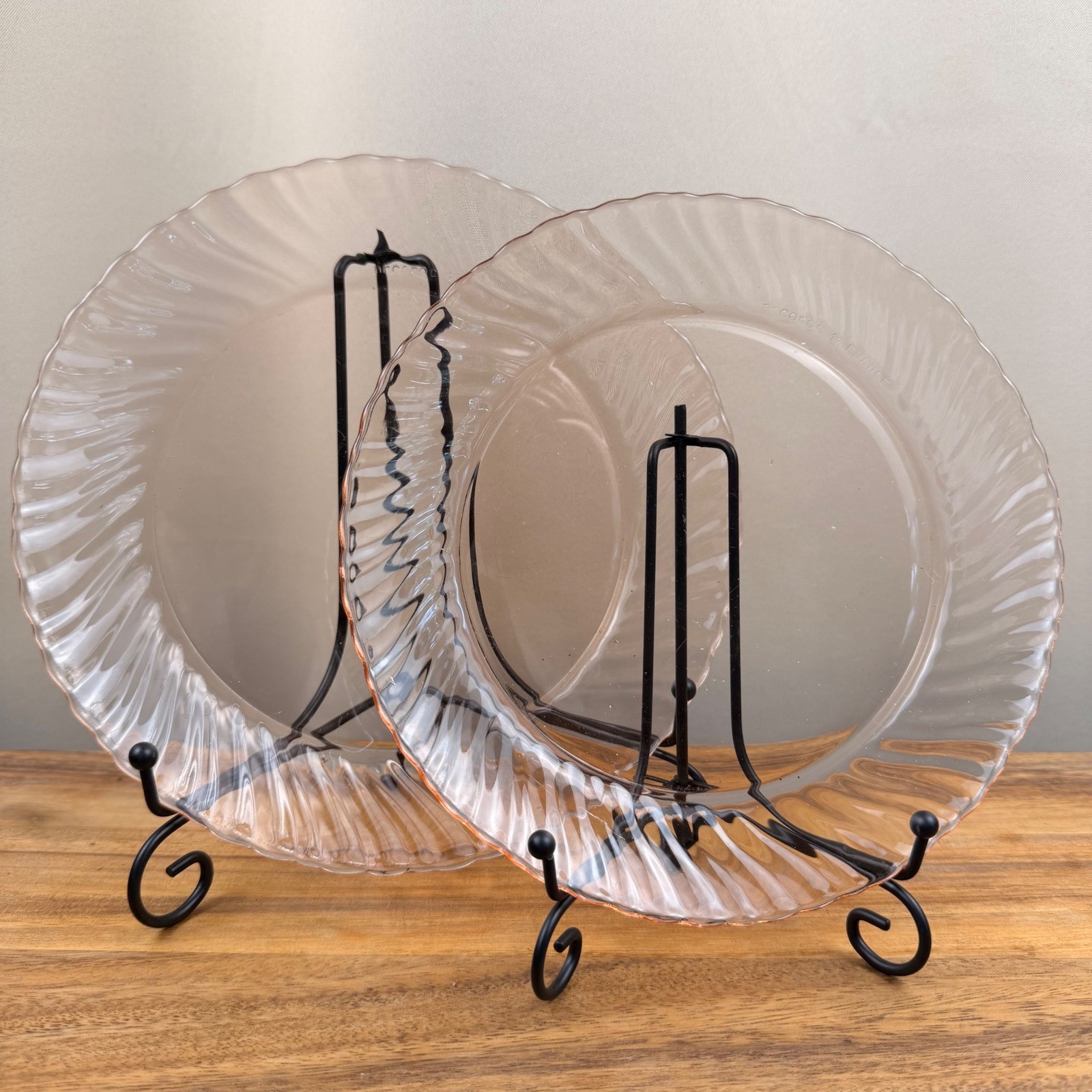 Arcoroc France Rosaline Pink Swirl Glass Plates Set of 2 Vintage 7.75in, 9in