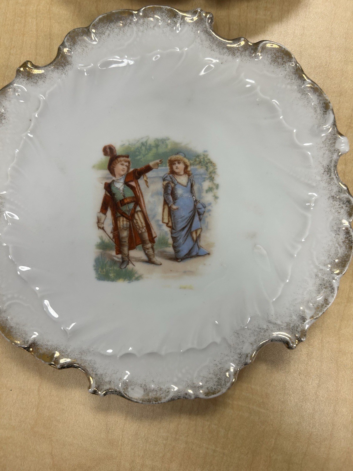 Victorian Themed Plates Set Of 6 With Guilded Scalloped Edges
