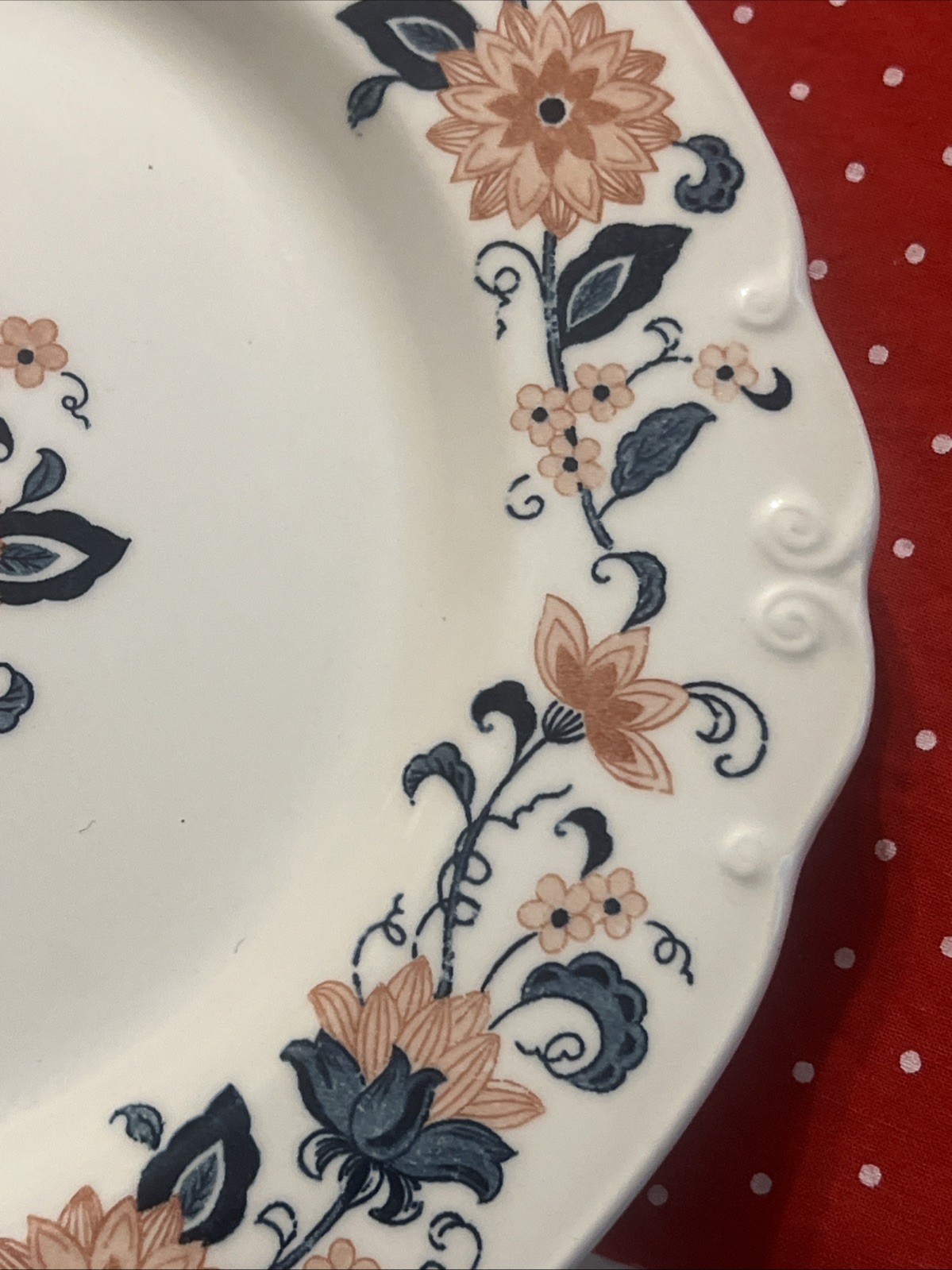 Vintage Nikko Japan Ironstone “Blue vineyard” Peach And Navy Floral Dinner 15 Pc
