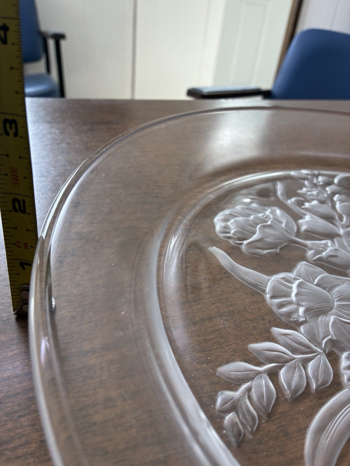 Toscany Collections Crystal 14″ Platter – Etched Floral Design – Rare