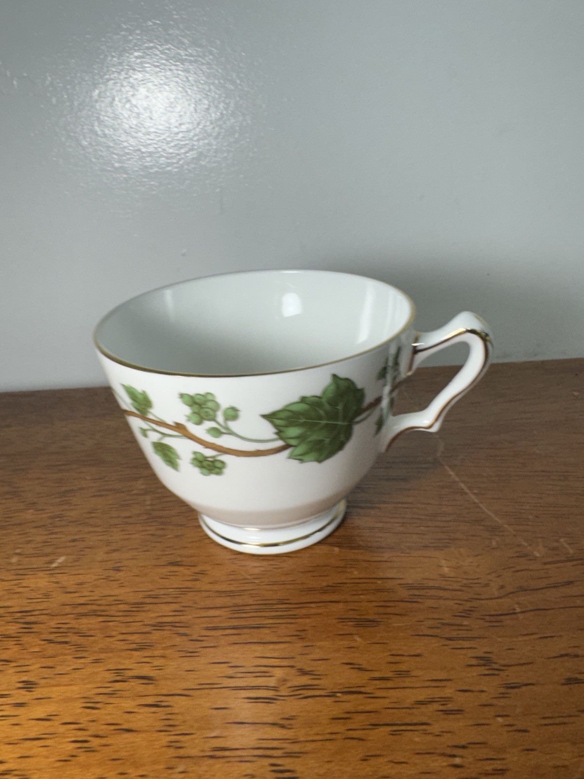 Vintage Crown Staffordshire Fine Bone China England Cup & Plates Green Ivy