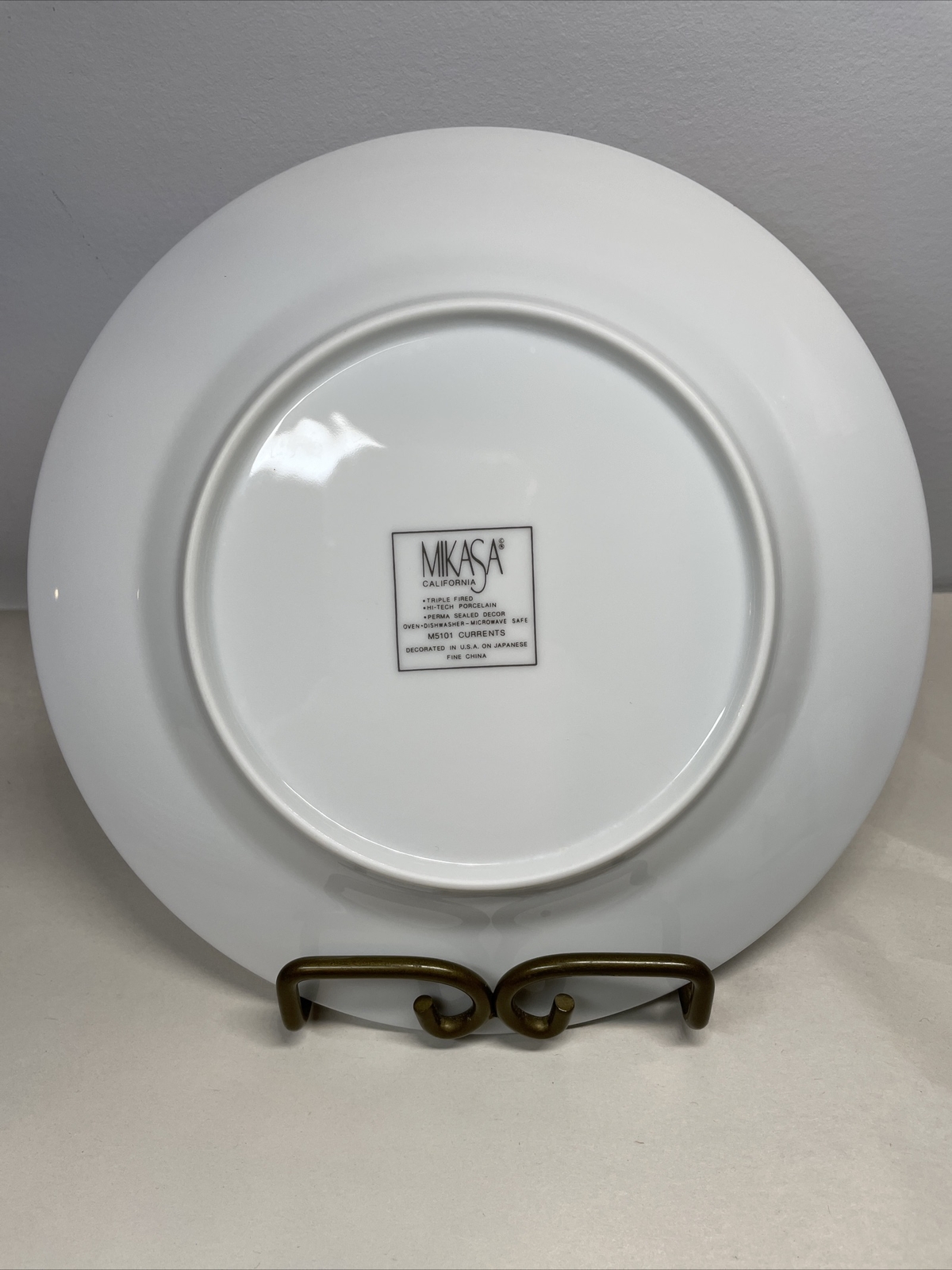 Mikasa Currents Salad Plate Fine China 8 1/8 Inches ( price for 1 plate)