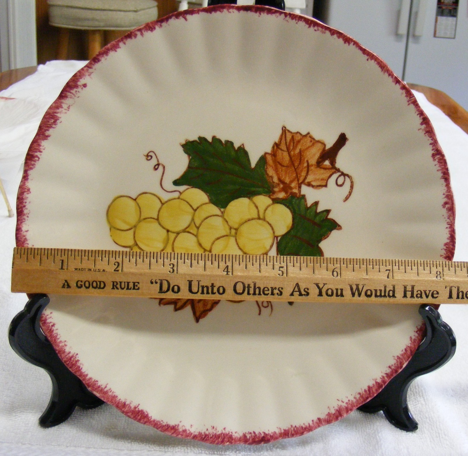 SOUTHERN POTTERIES/ BLUE RIDGE COUNTRY FAIR SALAD PLATE GRAPES