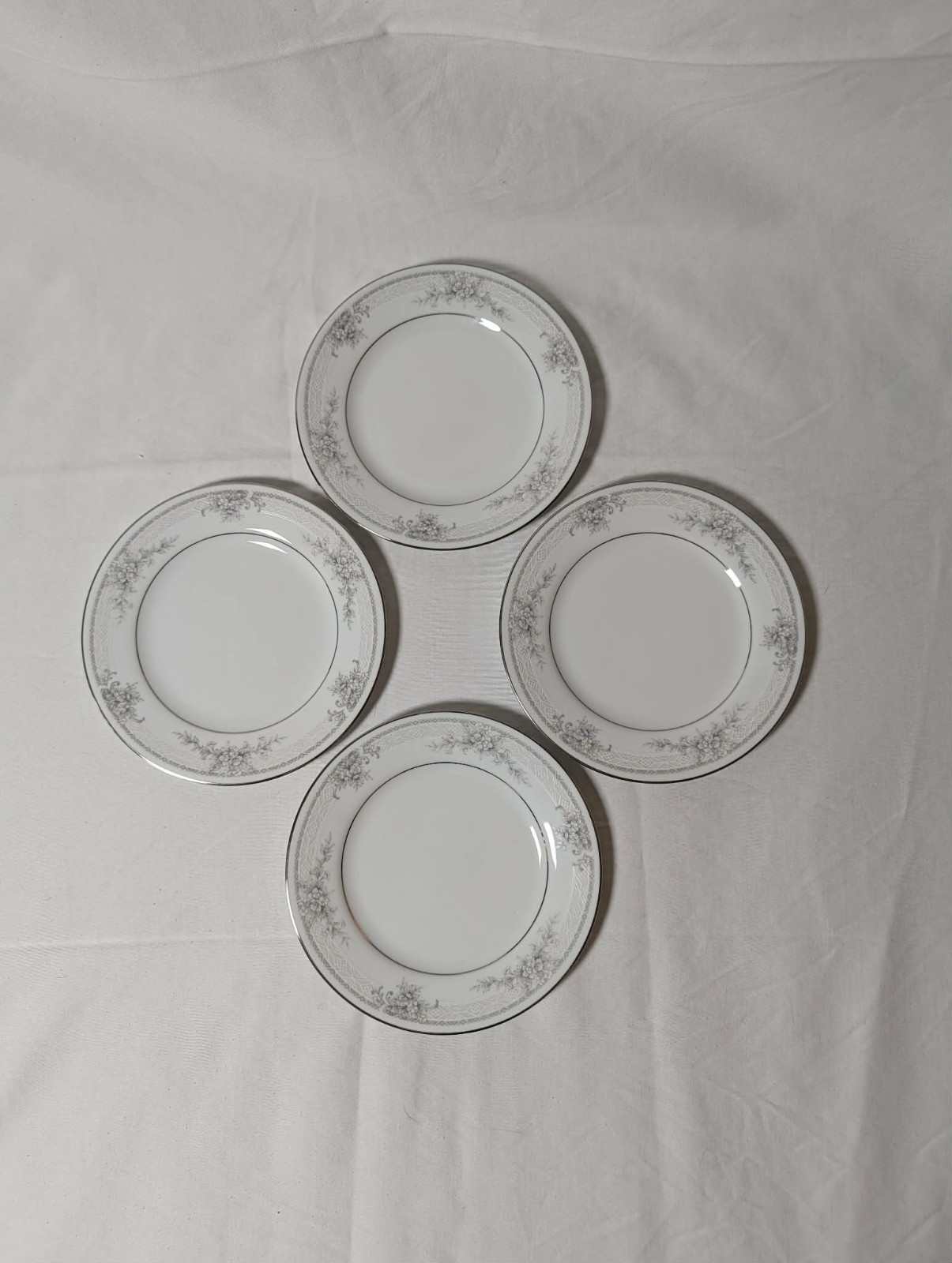 4 Noritake Sweet Leilani 6 1/4” Bread Dessert Plates 3482 Unused Preowned