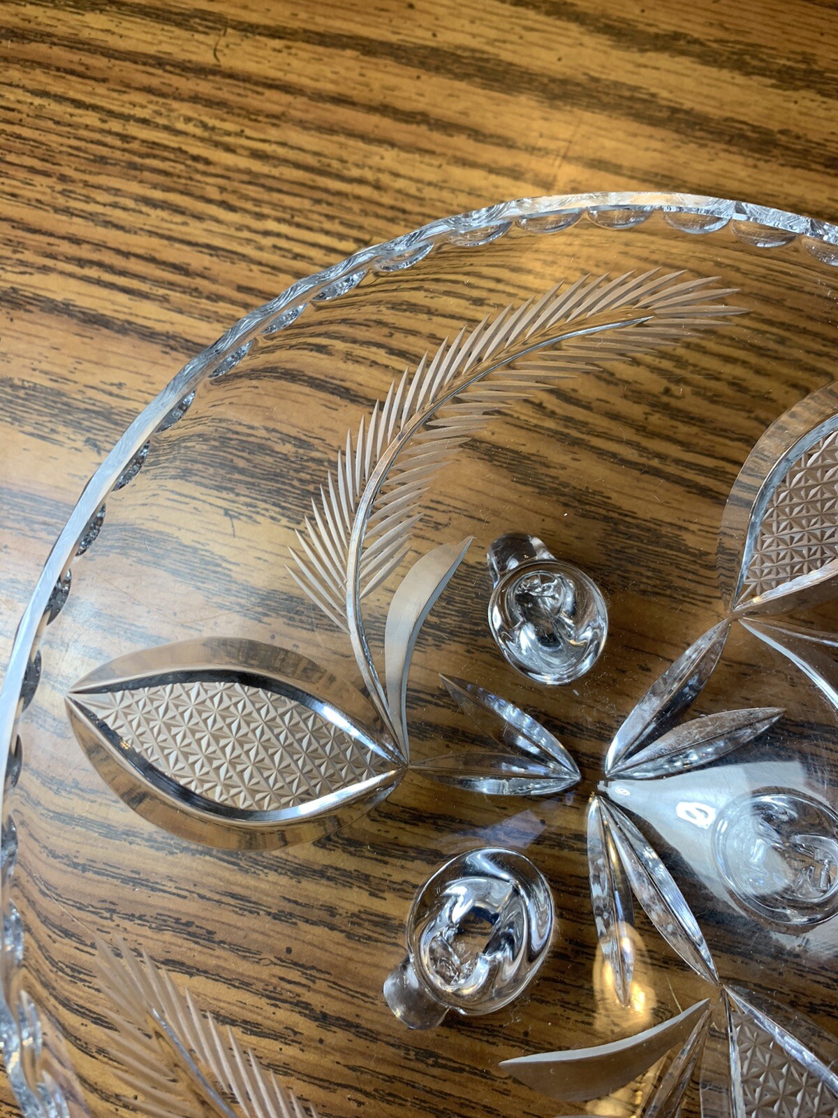 Stunning Cut Glass Crystal Footed Dish Bowl Wheat-Leaf Pattern 7”w Elegant