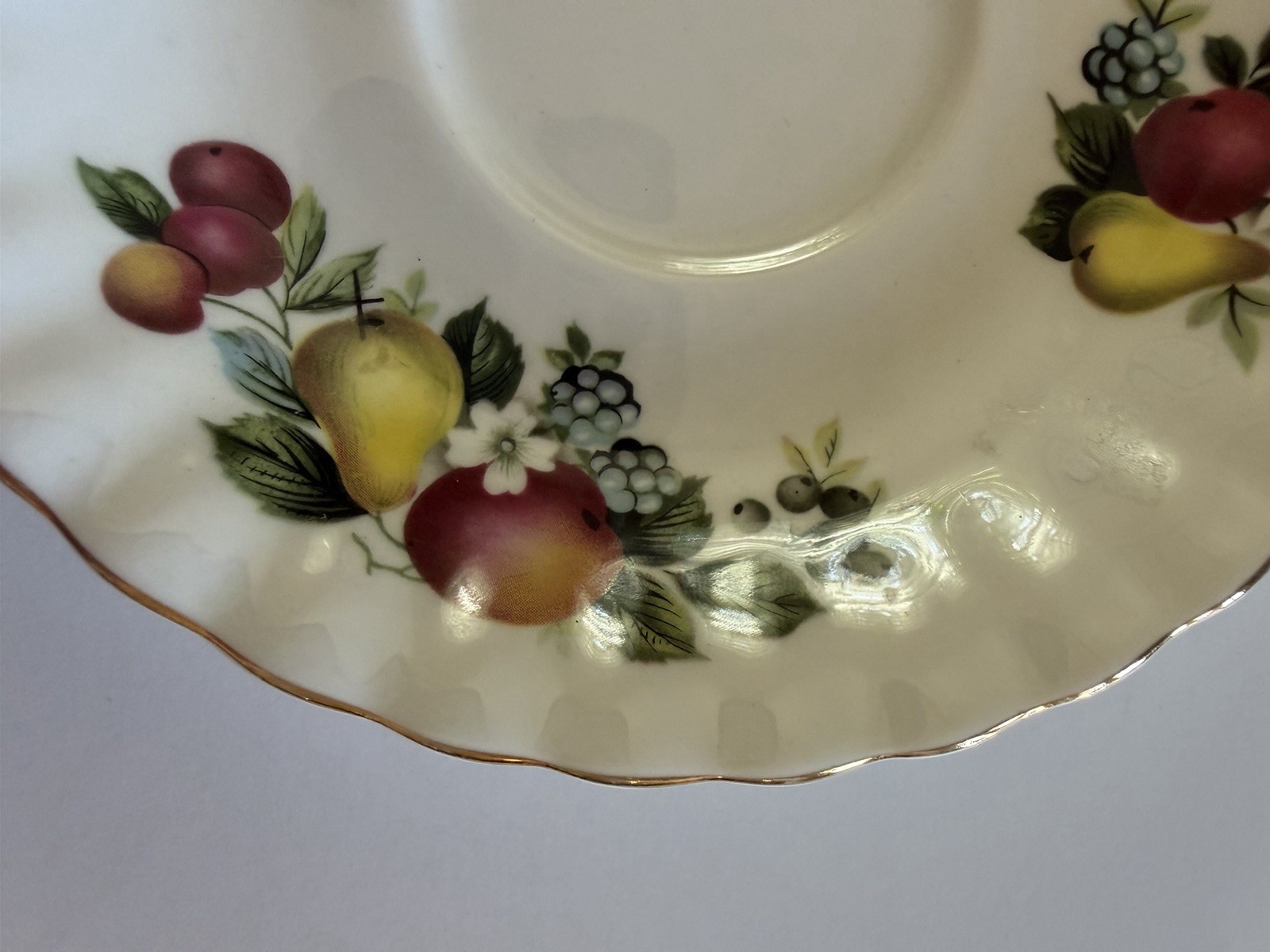 Royal Albert Bone China England Fruit Pattern Round Saucer White/Multicolor