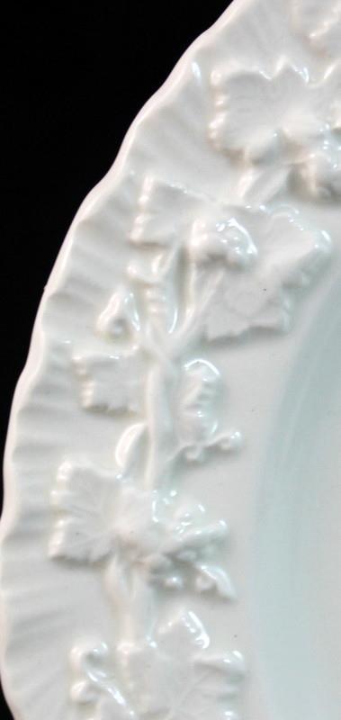 Wedgwood CREAM ON CREAM SHELL EDGE 2 Bread and Butter Plates 3258 GREAT COND