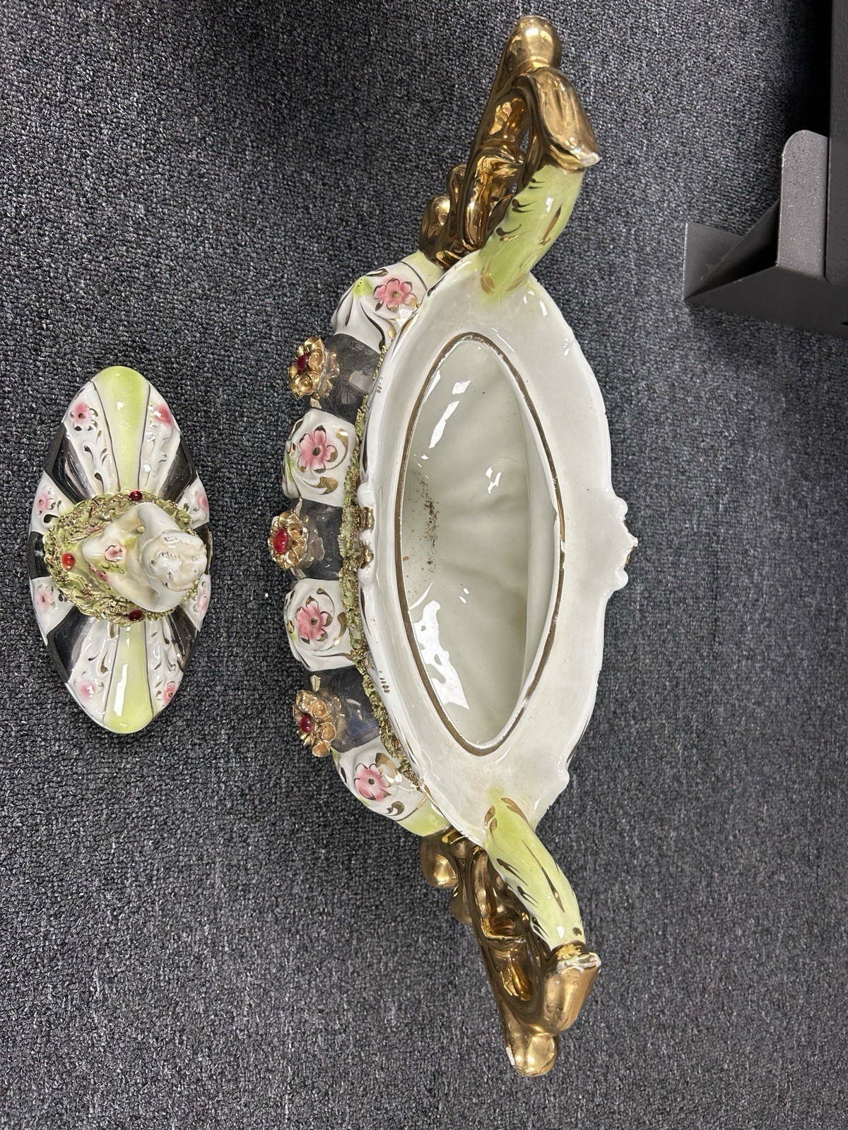Vin Italy Capodimonte Style Centerpiece Tureen Lidded Bowl Cherub.Gold Gilt H/4