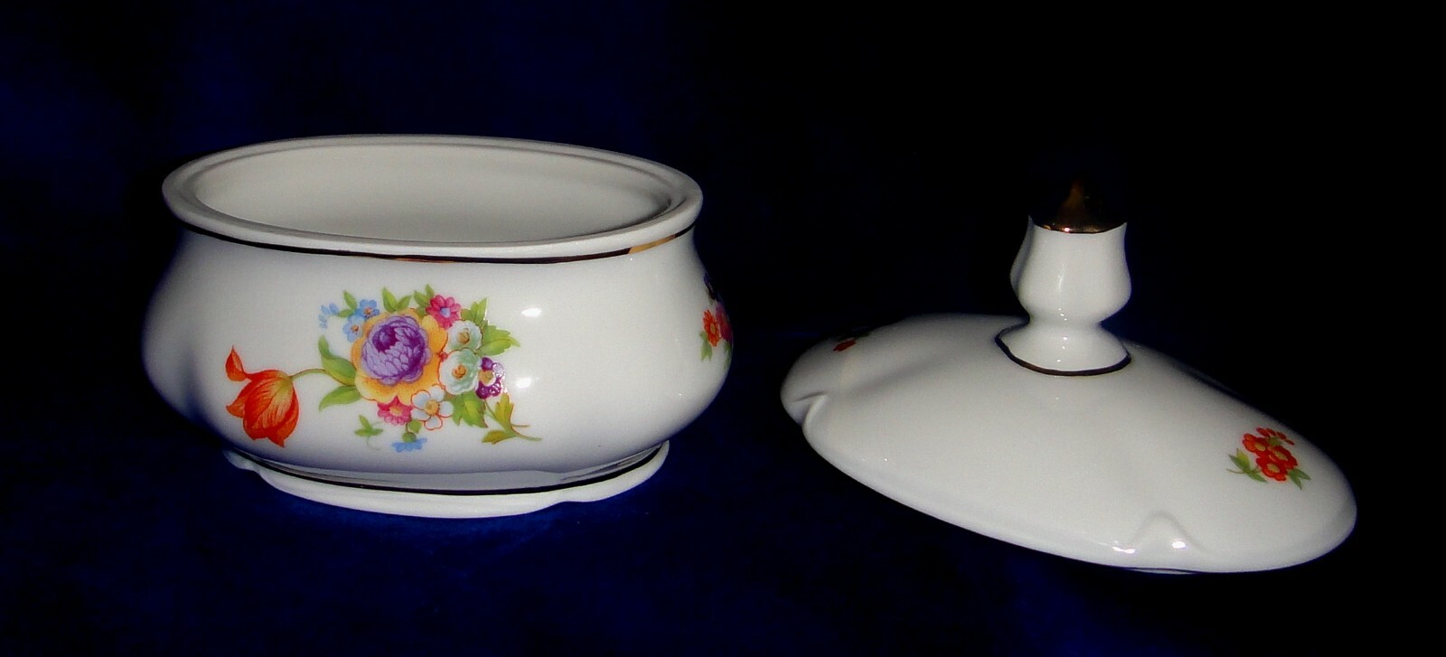 Casket Oval, Wild Flowers, Bone China Porcelain, Leander 4.5″