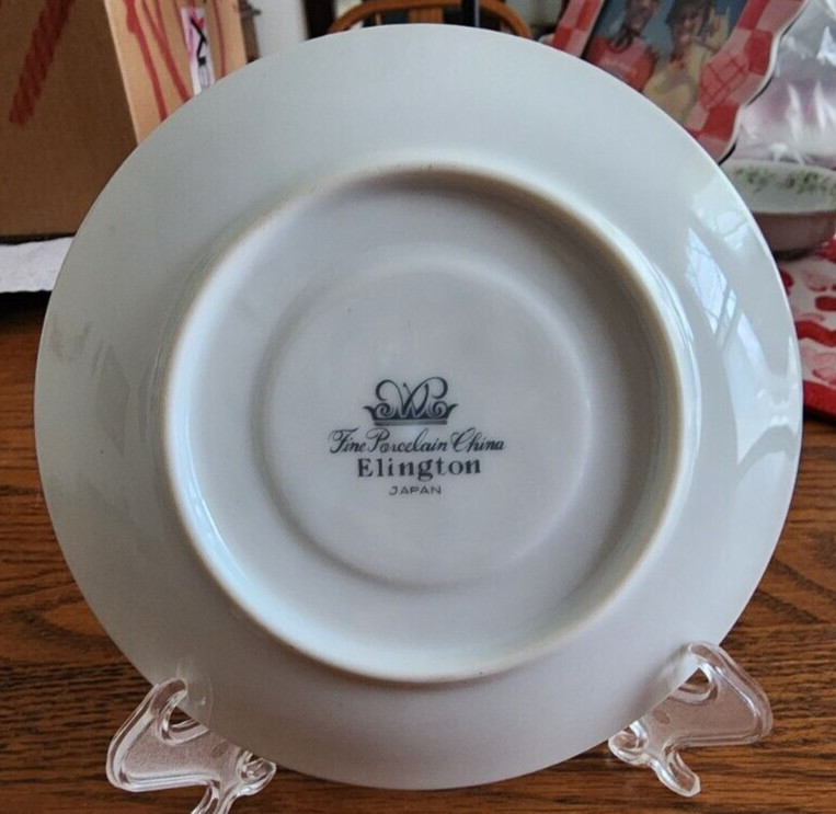 Elington Saucers 6″ (pairs) Wade Fine Porcelain White Blue Flower Platinum !