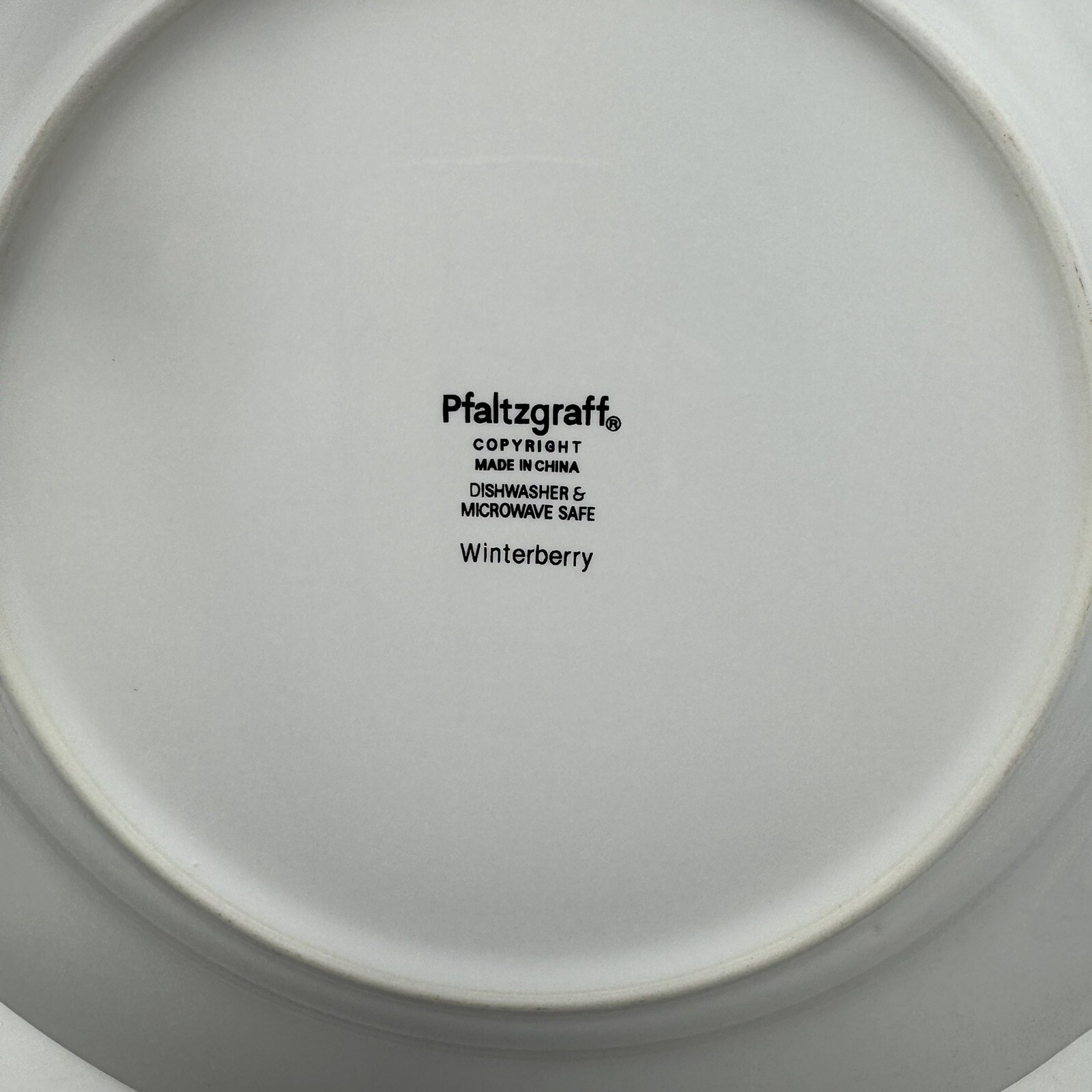 Pfaltzgraff Winterberry Dinner Plates 10 3/8″ Holly & Berries Set of 2 Plates