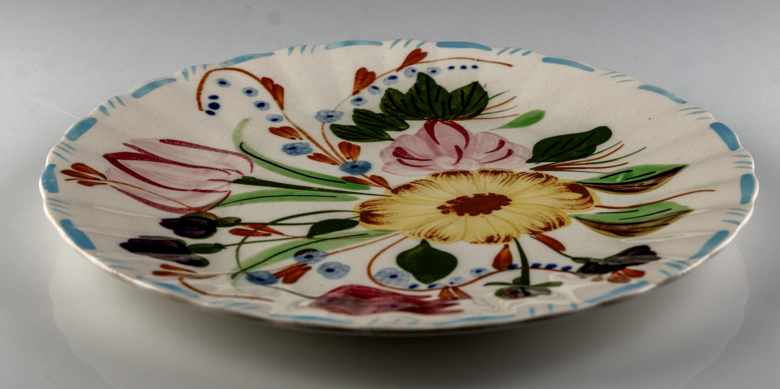 2 VTG Blue Ridge Southern Potteries Dinner Plates Grandmother’s Garden 10.25″